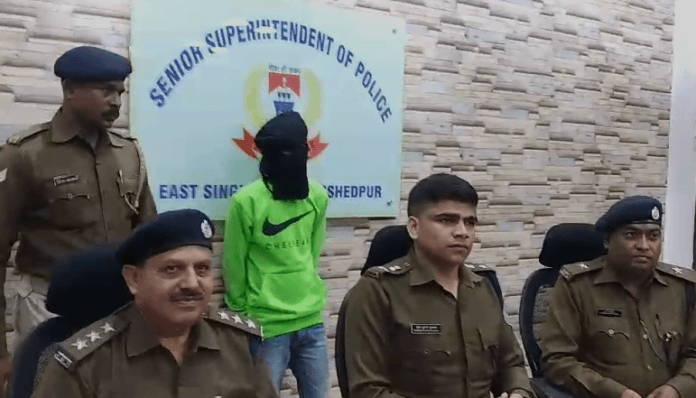 पेशाब करने निकले युवक पर फायरिंग