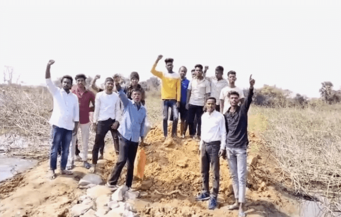 आखिर क्या है उस तालाब में जिसको हड़पने पर तुले हैं दलाल !