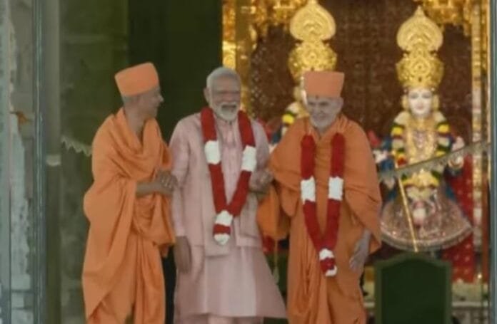 पीएम नरेंद्र मोदी ने अबू धाबी में पहला हिंदू मंदिर का किया उद्घाटन