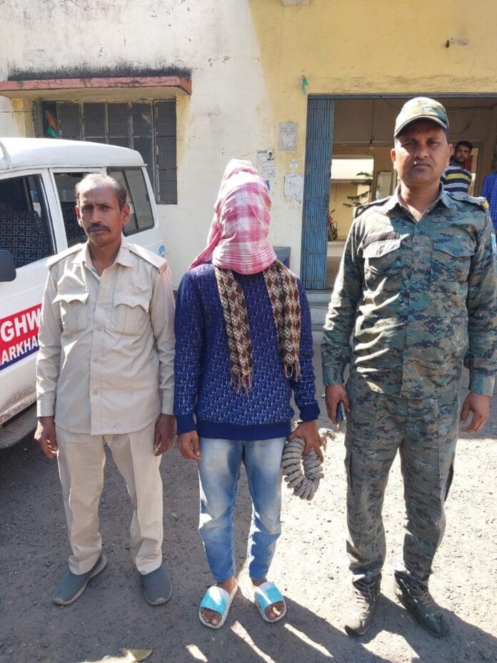 फिल्मी स्टाईल में पकड़ा गया लूटपाट का आरोपी