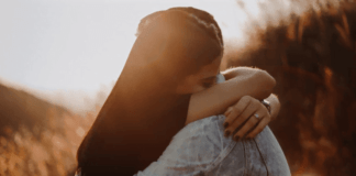 Hug Day पर पार्टनर से ऐसे करें प्यार का इजहार !