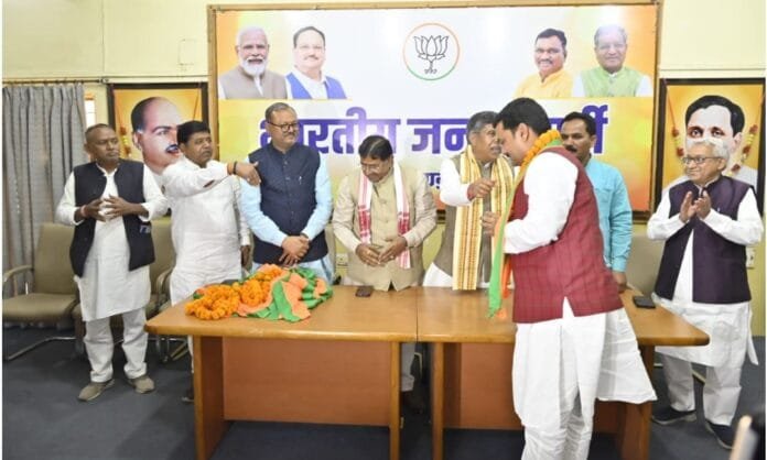 400 पार के संकल्प के साथ देश मे तीसरी बार मोदी सरकार बनाने का संकल्प ले: रविन्द्र राय