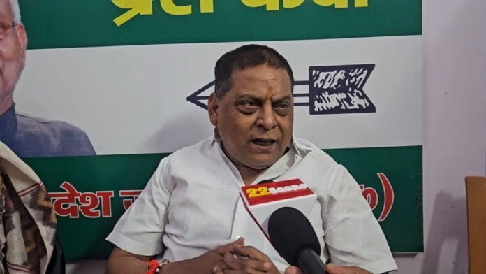 JDU MLC Neeraj Kumar 'लालू यादव अपने परिवार में किसी को लड़ा सकते हैं चुनाव'