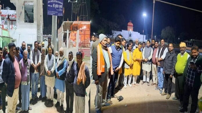 MP ने सांसद निधि से लगाए गए हाई मास्ट लाइट का किया लोकार्पण