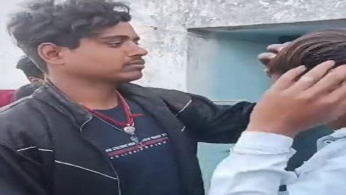 प्रेमी जोड़े की शादी के गवाह बने ग्रामीण