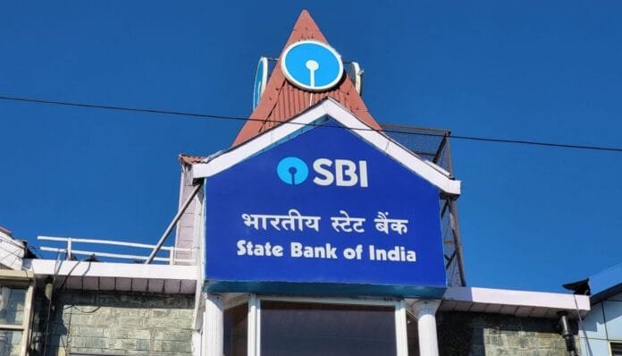 SBI ने चुनाव आयोग को सौंपी एलेक्ट्रोल बांड की जानकारी