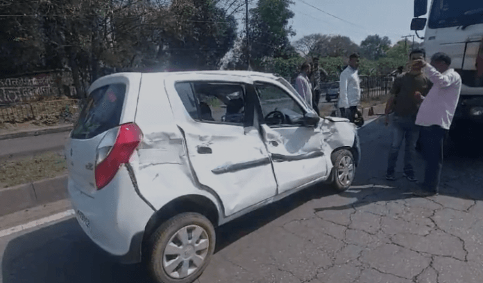 बहन को छोड़ते वक्त ट्रक से टकराई कार और फिर.....