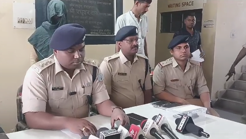 Big Breaking-धनबाद में भी छात्रों का हंगामा !