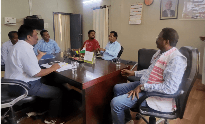 विधायक नमन बिक्सल कोंगाड़ी ने प्रखंड कार्यालय का किया निरीक्षण