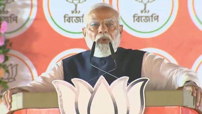 बंगाल पहुंचे पीएम मोदी