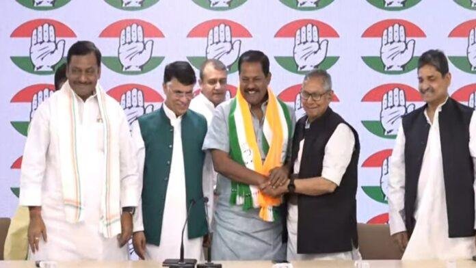 Breaking : 'कमल' को बाय-बाय, 'हाथ' के हुए अजय