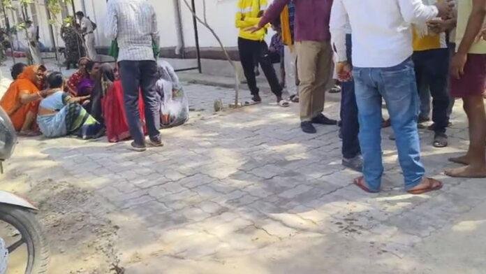 जमीन विवाद में पिता व पुत्र की गोली मारकर हत्या