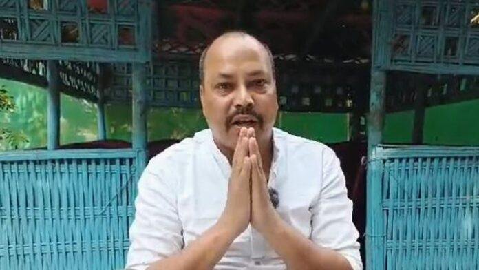 पुलिस की नौकरी छोड़ चुनाव में किस्मत आजमाएंगे डॉ. अखिलेश