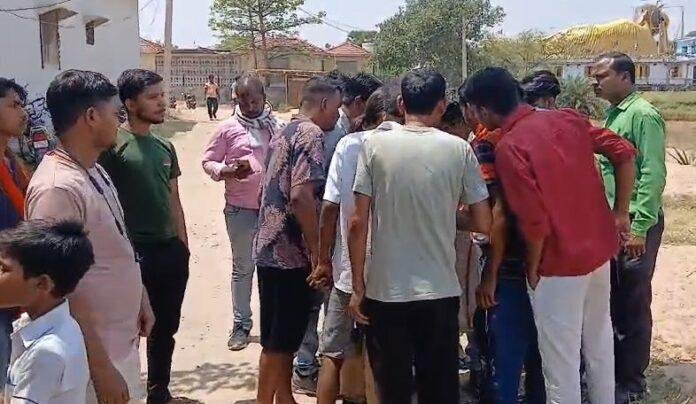 जापानी महिला के साथ लूट