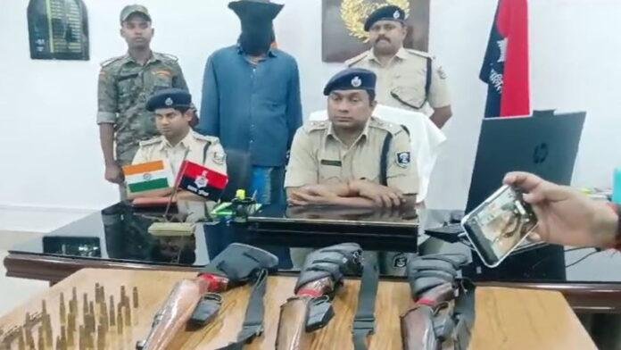 कुख्यात अपराधी 3 राइफल के साथ गिरफ्तार