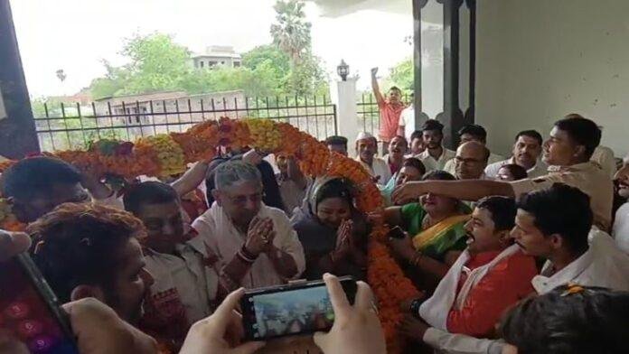 मोकामा पहुंचे ललन सिंह, मोदी-नीतीश के हाथों को करें मजबूत