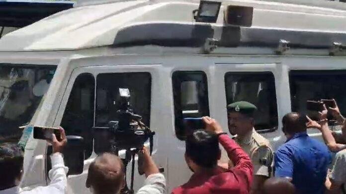 Breaking : पहली बार चुनाव प्रचार के लिए निकले लालू यादव