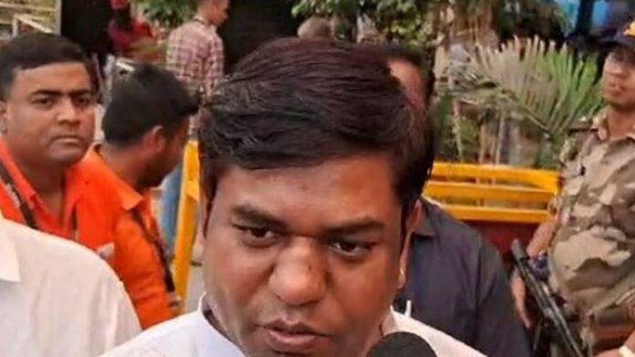 Big Breaking : सहनी ने किया ऐलान, नहीं लड़ेंगे चुनाव