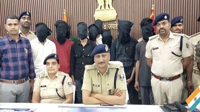 साइबर फ्रॉड गिरोह का पर्दाफाश, 11 अपराधी गिरफ्तार