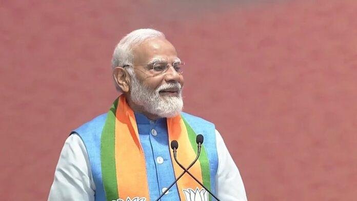 Breaking : PM मोदी ने कहा- विकसित भारत का 'संकल्प पत्र' सामने