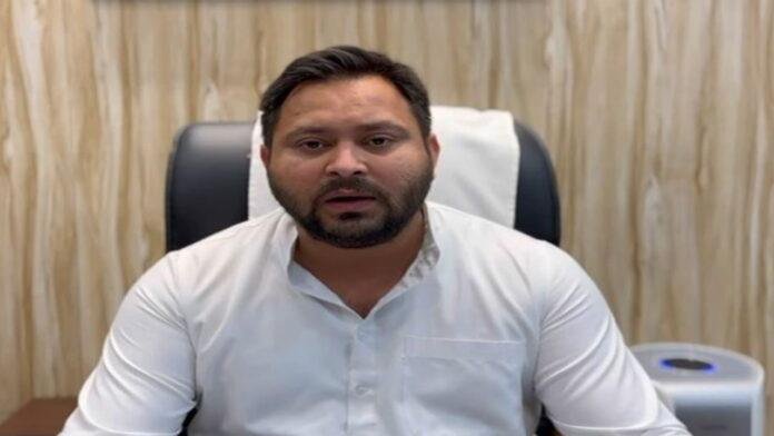 'संविधान व लोकतंत्र को समाप्त क्यों करना चाहते हैं PM'