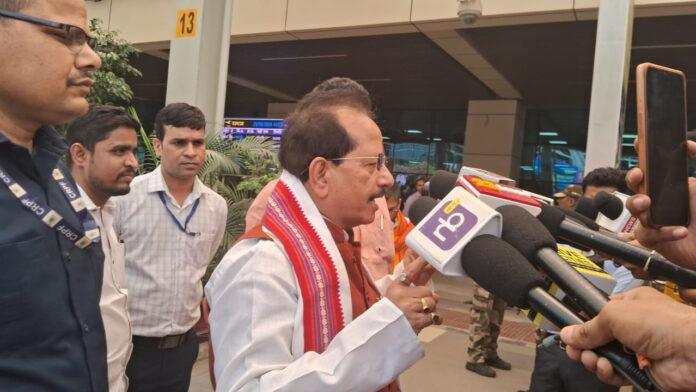 Vijay Sinha विजय सिन्हा का तेजस्वी पर तंज, कहा- लालटेन को बुझाना है, खिलाना है कमल