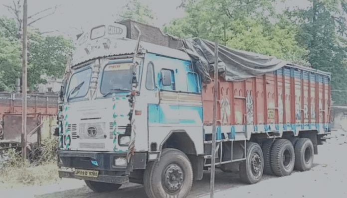 अवैध कोयला माफिया पर बड़ी कार्रवाई, 30 टन के साथ........