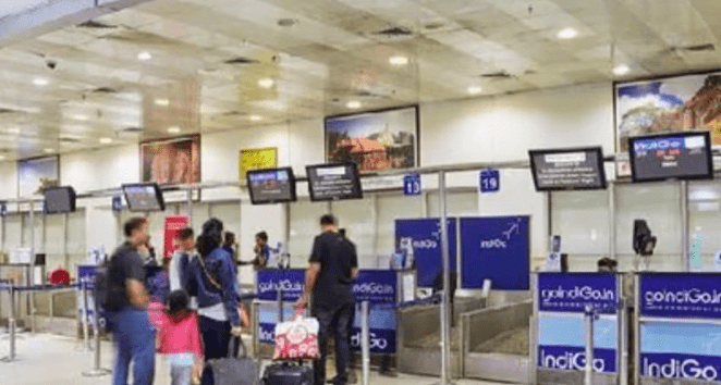 एयरपोर्ट एयरपोर्ट्स को बम से उड़ाने