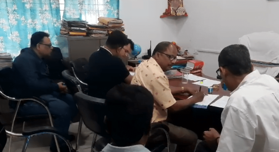 कार से कैश बरामद 2 22Scope News