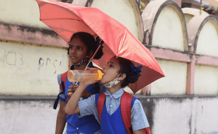 राज्य के स्कूलों की टाइमिंग बदली, अब इतने बजे से चलेगी क्लास.........