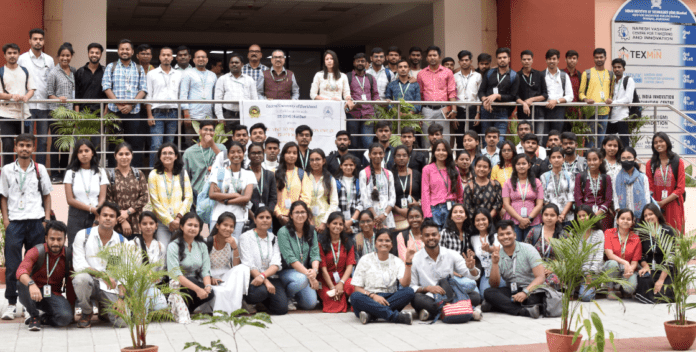 सीयूजे के छात्रों ने की IIT (ISM) के प्री-इनक्यूबेशन सेंटर की शैक्षणिक यात्रा