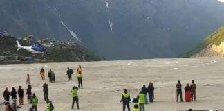 Kedarnath Base Camp : में हेलिकॉप्टर नियंत्रण से बाहर हो गया