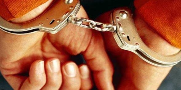 स्टेशन से मोबाइल चोरी कर खाते से उड़ाता था पैसे, एक गिरफ्तार