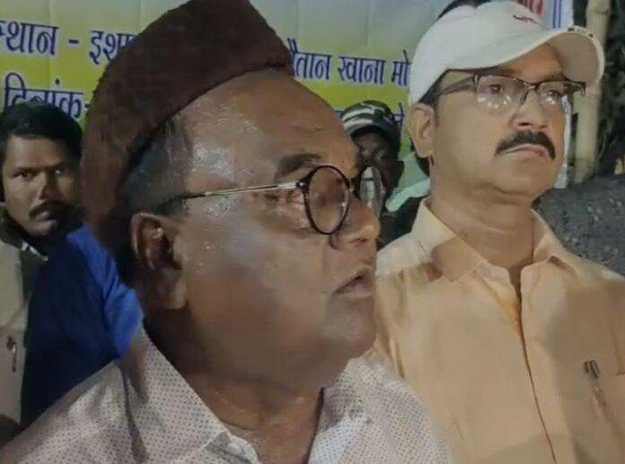 66 राजमहल लोकसभा चुनाव को लेकर झारखंड मुक्ति मोर्चा के बोरिया विधायक लोबिन हेम्ब्रम लगातार क्षेत्र में जनसंपर्क कर रहे हैं.