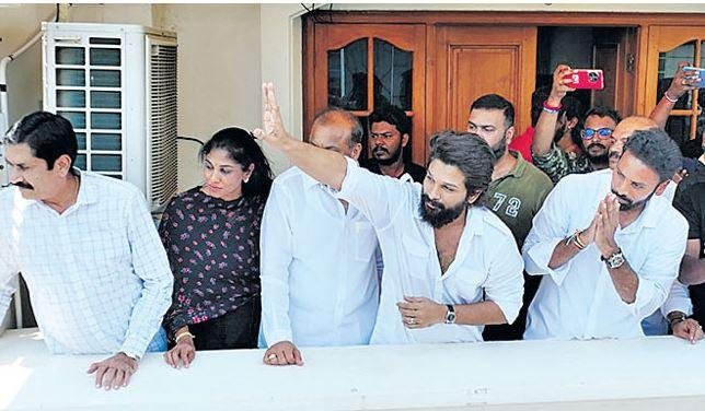 ALLU ARJUN पर पुलिस ने दर्ज किया मुकदमा, जानें क्या है पूरा मामला