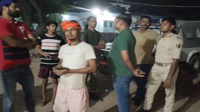 PNB बैंक के CSC केंद्र पर बाइक सवार हथियारबंद अपराधियों ने किया हमला, खाली हाथ लौटे
