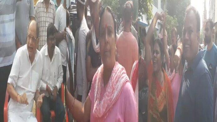 चंद्रशेखर सिंह पार्क बिकने के चलते दूसरे दिन भी हंगामा, MLA के सामने लोगों ने कहा- वोट का करेंगे बहिष्कार