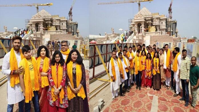 चुनाव प्रचार खत्म होने के बाद परिवार के साथ रामलला का दर्शन करने पहुंचे चिराग