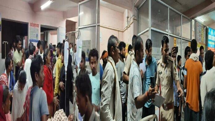 आसमान से गिरी बिजली, एक दर्जन से ज्यादा लोग झूलसे, 2 की मौत