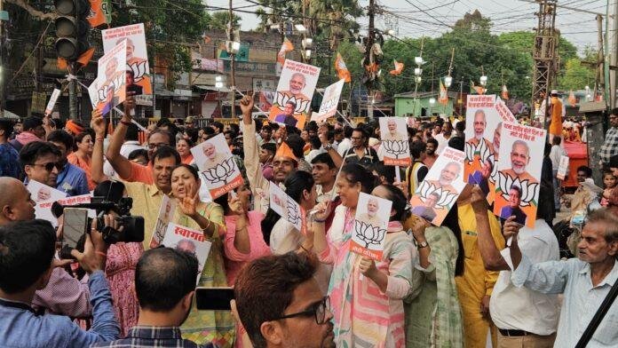 MODI ROAD SHOW