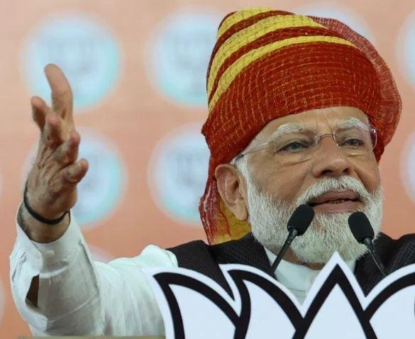 Loksabha Election Campaign पीएम मोदी ने कांग्रेस को पाकिस्तान का मुरीद बताया है। उन्होंने कांग्रेस सांसद राहुल गांधी पर निशाना साधते हुए कहा कि ‘शहजादे को प्रधानमंत्री बनाने के लिए पाकिस्तान उतावला है’।