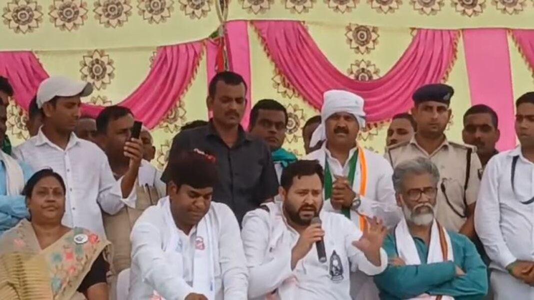 तेजस्वी का नौहट्टा में जनसभा, कहा- चेनारी विधानसभा में 10 सालों में नहीं हुआ कोई विकास 