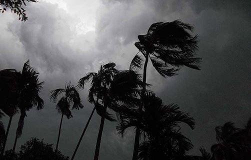 remal 28 मई के लिए सबसे अहम Update यह है कि मंगलवार को पूरे Jharkhand में बंगाली की खाड़ी से चला चक्रवात कमजोर पड़ते हुए राज्य के कई हिस्सों में अपना असर दिखाएगा।