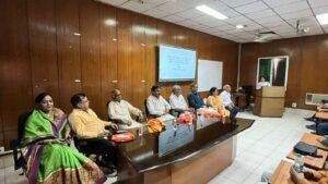 केन्द्रीय विश्वविद्यालय झारखंड के कुलाधिपति प्रो. जे. पी. लाल ने कहा कि शिक्षक वही है जो राष्ट्र को एक सूत्र में बांध सके। 