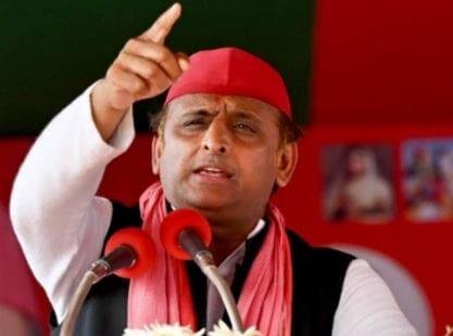भदोही में सपा मुखिया अखिलेश यादव ने कहा कि 25 मई को वोट देने साइकिल से जाएं। उन्होंने भाजपा सरकार पर हमला बोलते हुए कहा कि इस बार देश के प्रधान सांसद अपनी क्योटो वाली सीट भी नहीं बचा पाएंगे।