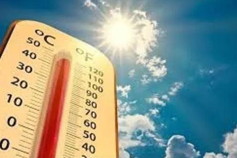 तापमान Jharkhand Weather विभाग के रांची केंद्र के अनुसार, गुरूवार 16 मई को राज्य में कई हिस्सों में हीट वेव सरीखा मौसमी मिजाज बन सकता है लेकिन इस संबंध में तत्काल कोई अलर्ट जारी नहीं हुआ है।