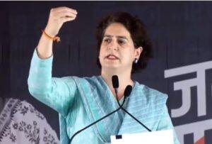 Priyanka Gandhi : 'शहजादे' के काउंटर में PM Modi को बताया ‘शहंशाह’ की’। Priyanka Gandhi ने कहा कि शहंशाह मोदी महलों में रहते हैं, तो वह कैसे जनता की परेशानियों को समझेंगे? पीएम नहीं समझ सकते कि जनता मंहगाई के बोझ तले दबी हुई है।