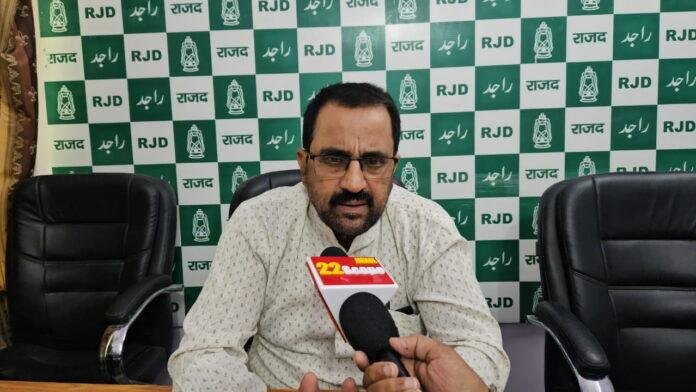 एजाज अहमद ने कहा- NEET पेपर लीक मामले पर SC जल्द से जल्द लें संज्ञान