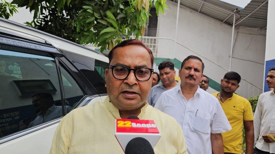 JDU MLC ने कहा- राजद नेताओं के पास लूटपाट के अलावा दूसरा कोई काम नहीं