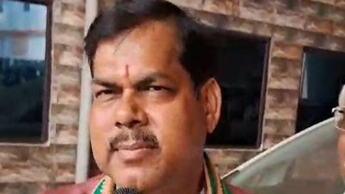 मिथिलेश का बड़ा बयान, कहा- बक्सर में BJP का 5 साल का बनवास हुआ है तो किसी न किसी रावण का जरूर होगा वध